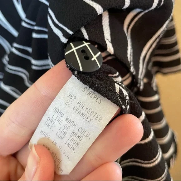 Niche Like New Blouse - Picture 3 of 6